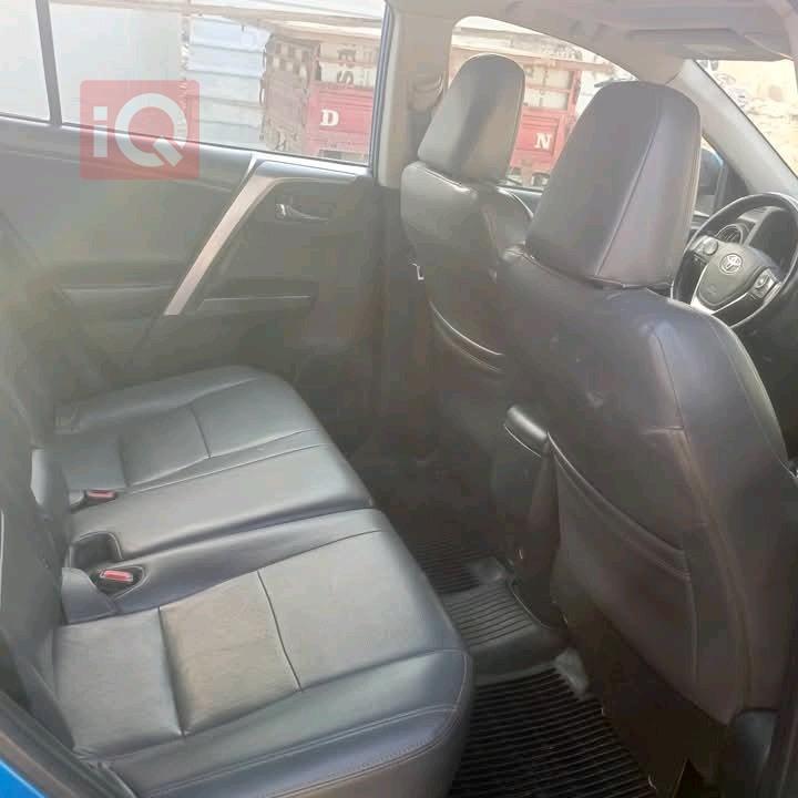 تۆیۆتا ڕاڤ 4